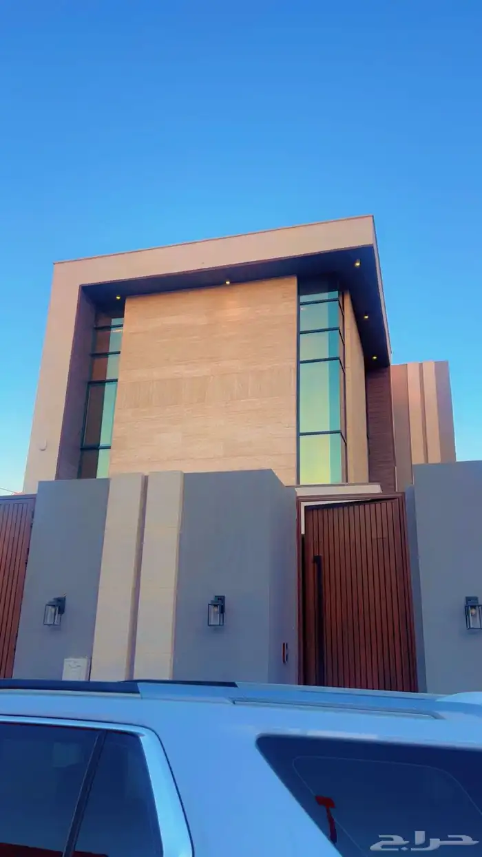 للبيع فلله في حي النهضه بالقرب من قصر الخليج 2