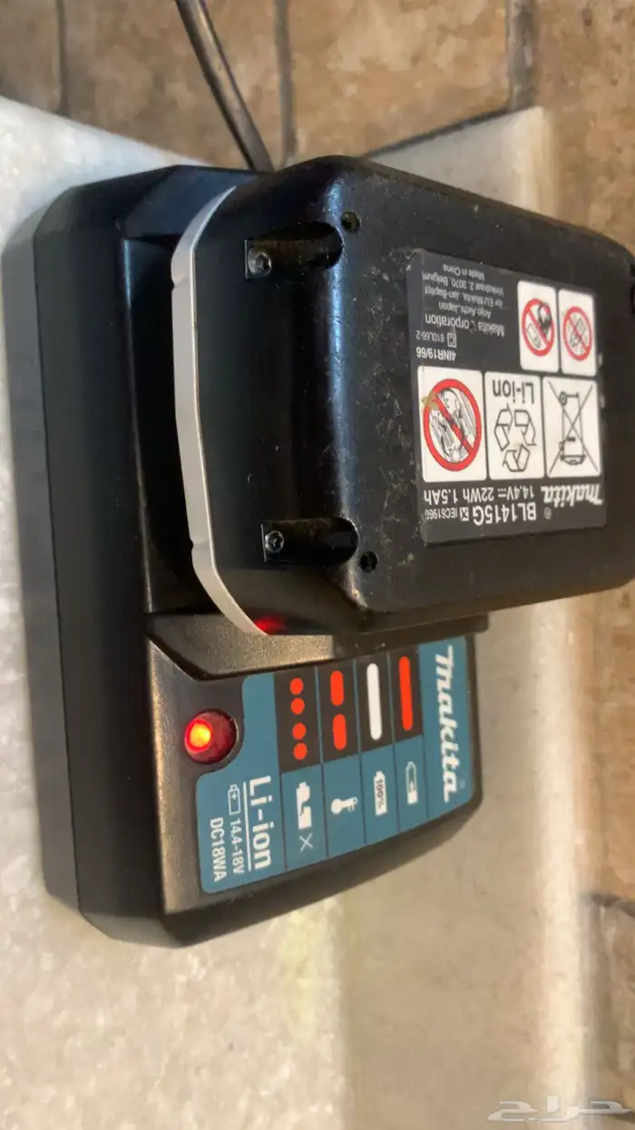 شاحن ماكيتا 4