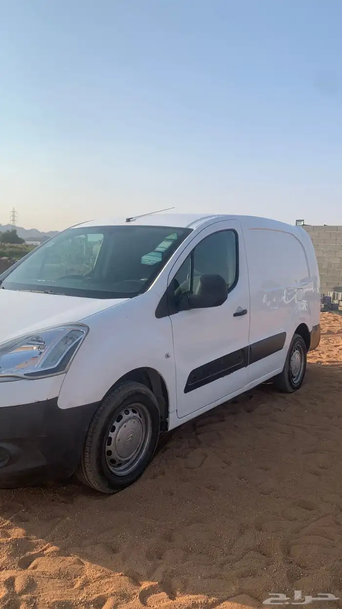 للبيع ستروين 2013 مجدد ومفحوص جاهز للنقل 4