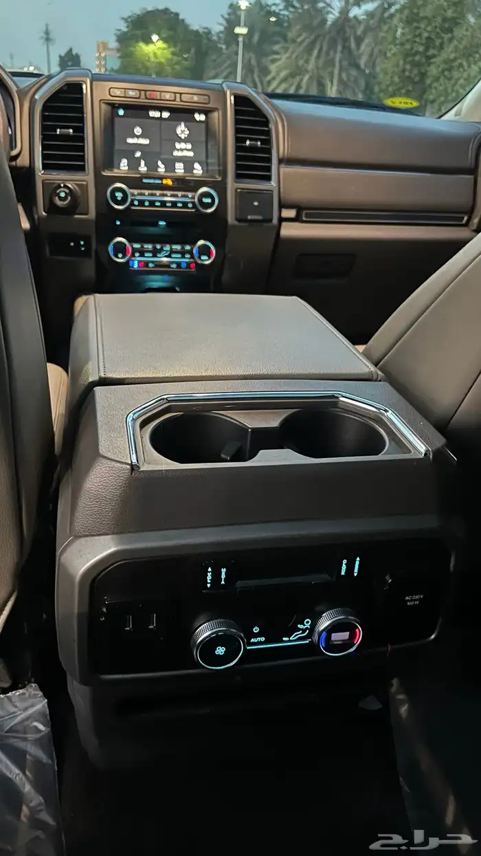 فورد اكسبديشن 2018 وكاله نظيف 38