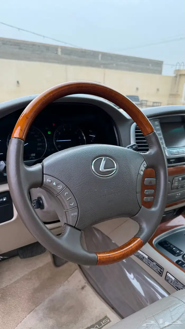 لكزس LX470 بريمي 2006 عداد 378 الف فقط 63
