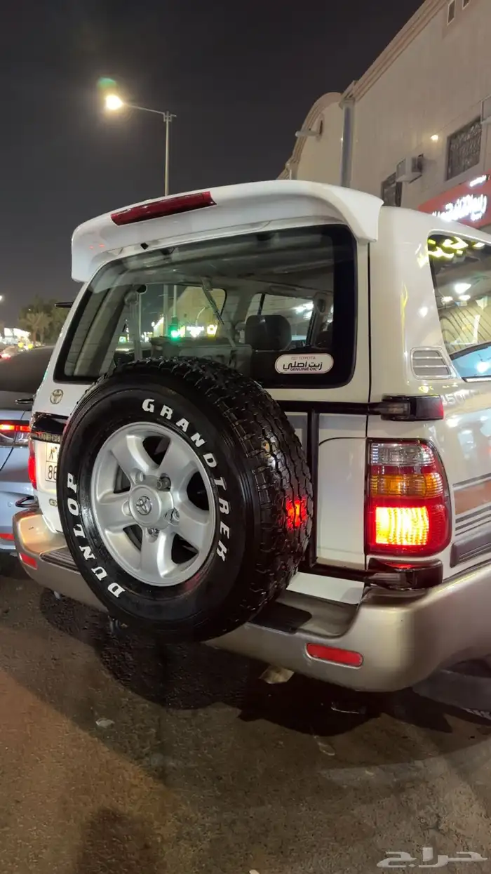 جيب تويوتا لاندكروزر جي أكس آر 2000 20