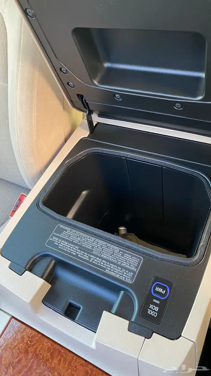 لاندكروزر 2014 فل كامل 46