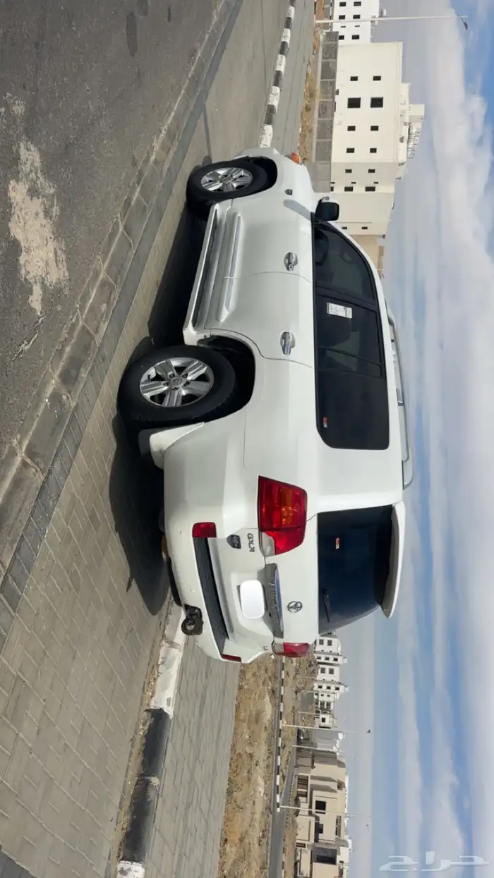 للبيع لاندكروزر مديل 2013 2