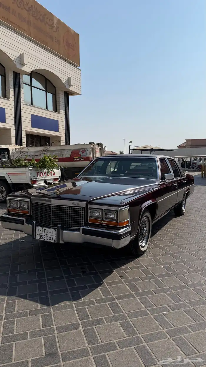 كاديلاك بروقهام 1988 وارد الجميح 20