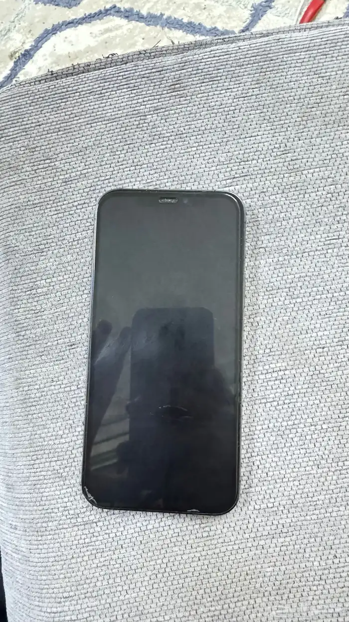 ايفون12 برو بيع مستعجل 1