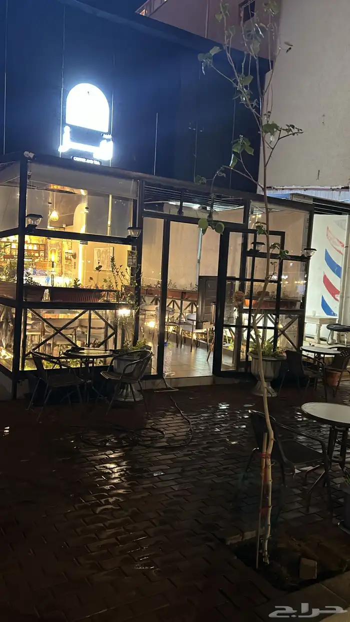 كوفي شوب للتقبيل كامل بادواته 16