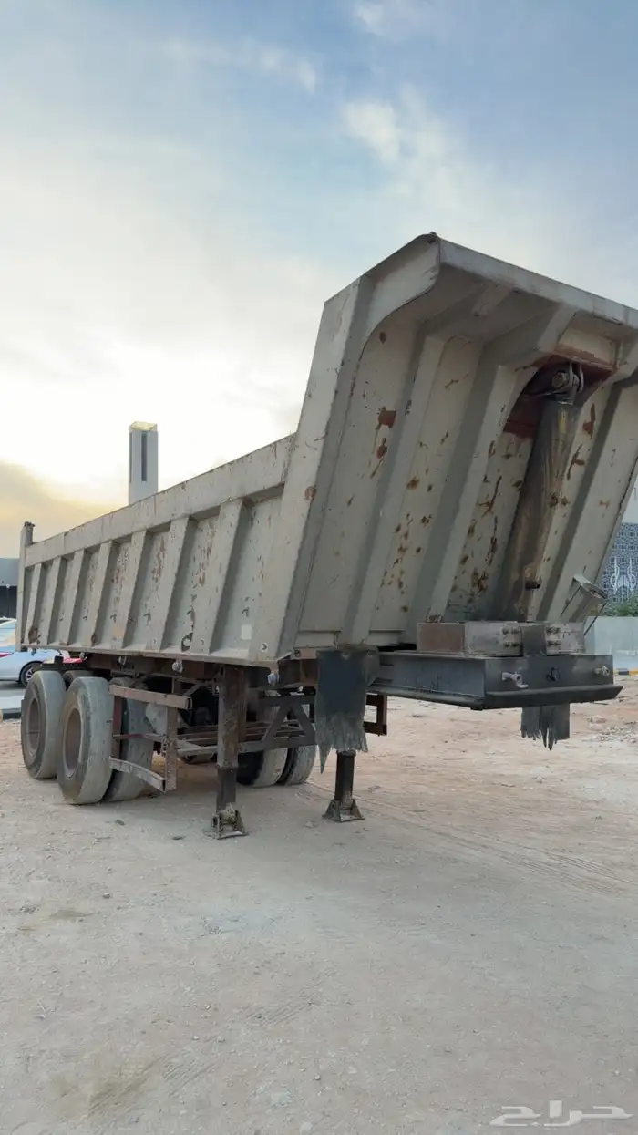 صندوق قلاب للايجار محورين 18 متر 0