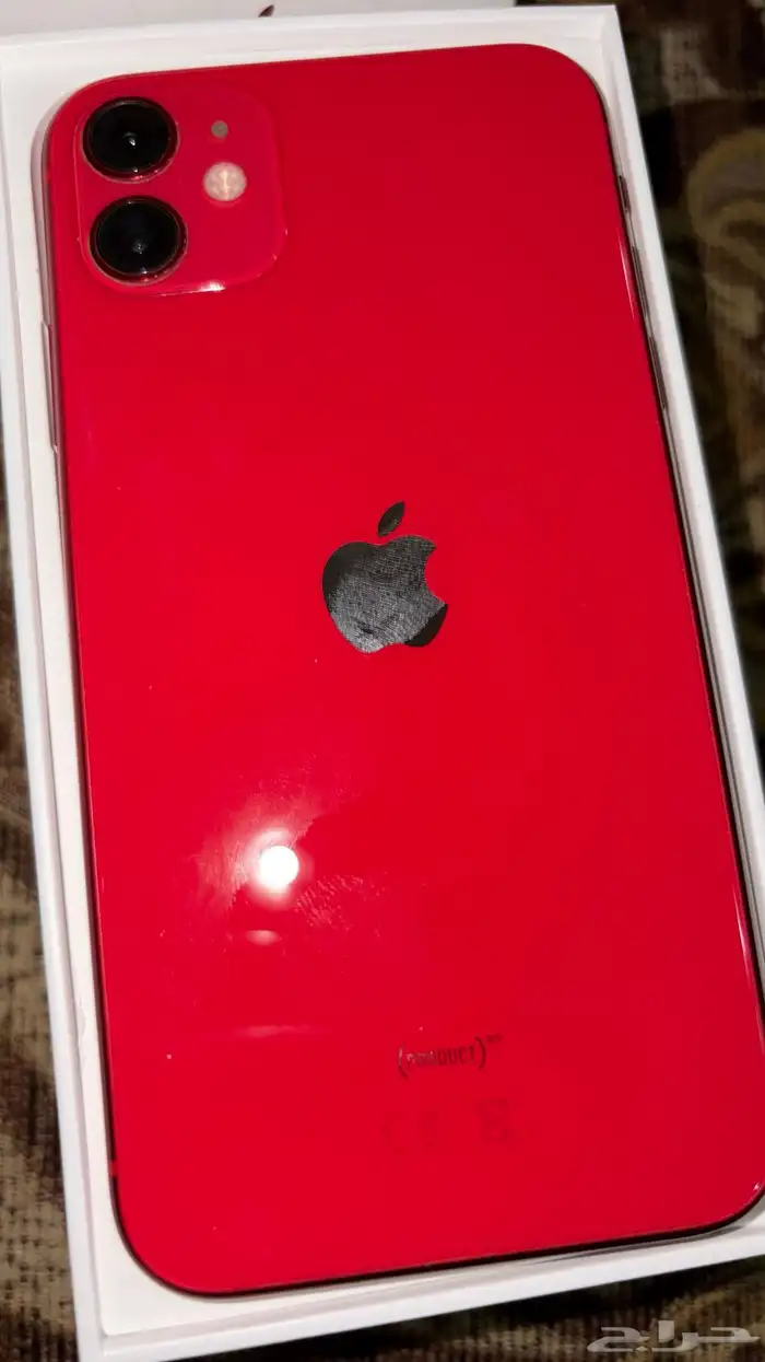 ايفون 11 احمر 256GB 3