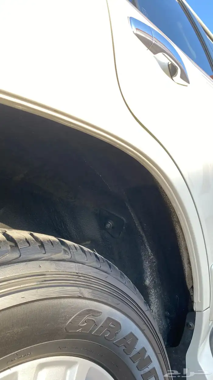 لاندكروزر 2014 فل كامل 23