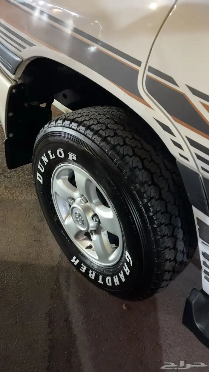 جيب تويوتا لاندكروزر جي أكس آر 2000 18