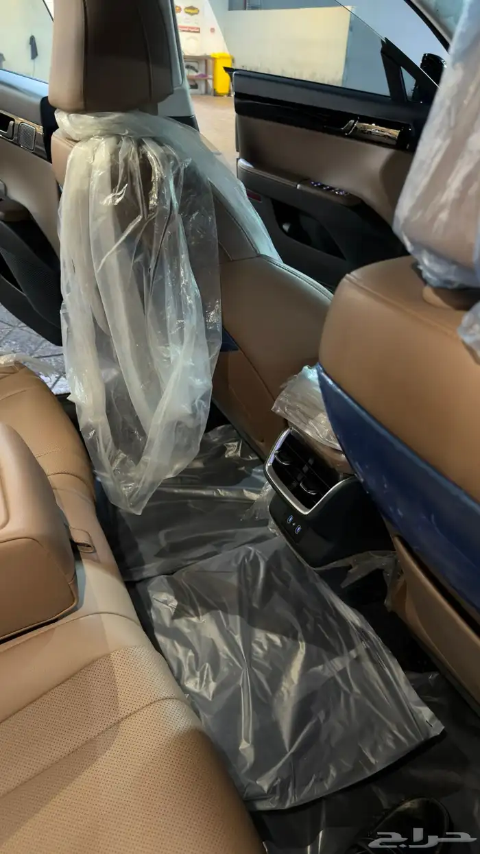 ازيرا 2025 كلاسيك أسود 12