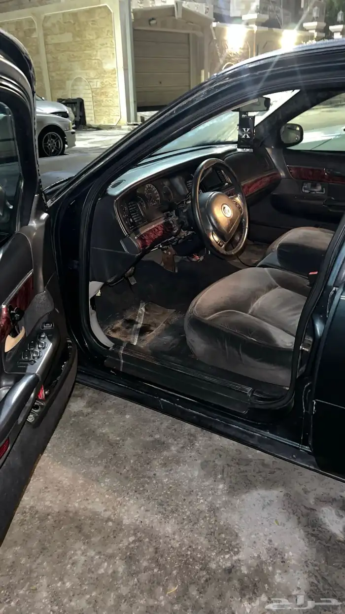 فورد كراون فكتوريا 1998 3