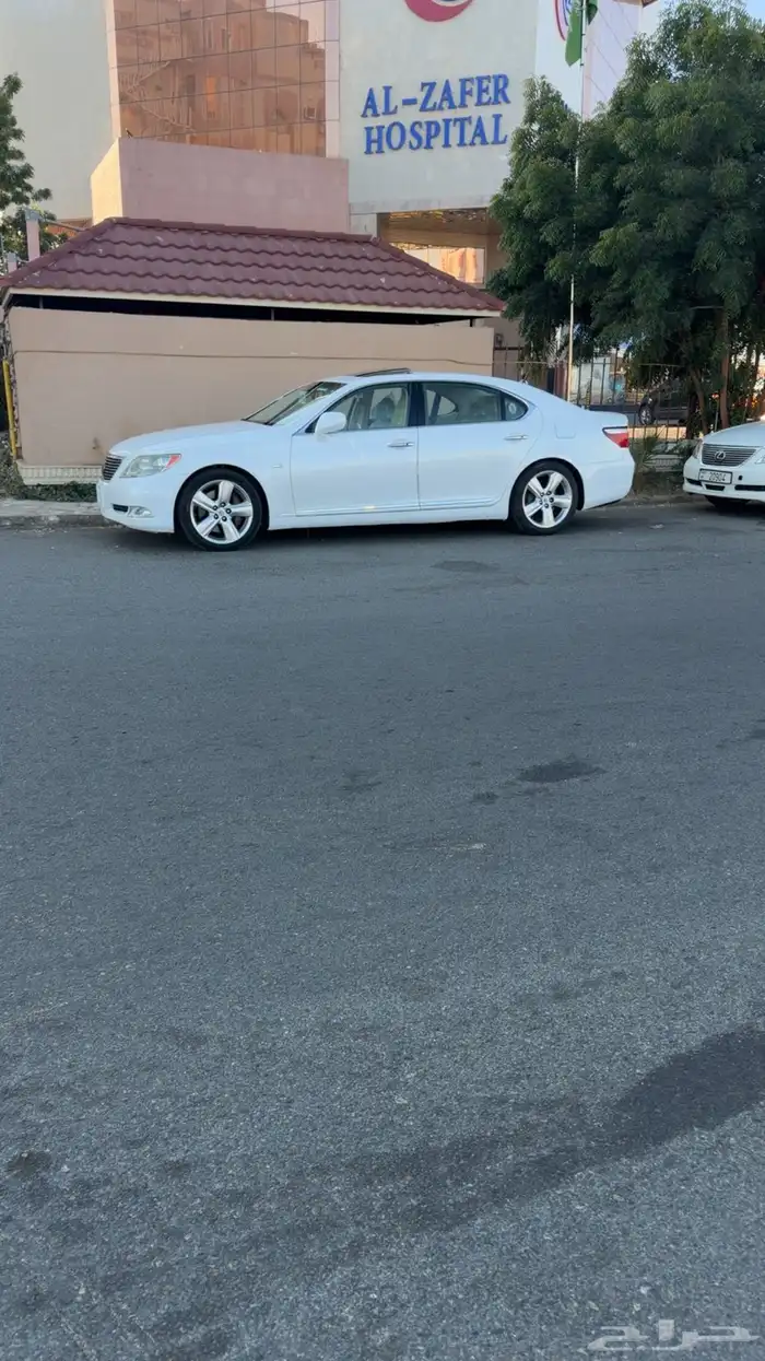 لكزس LS460 مديل2008 قمه النظافه 5