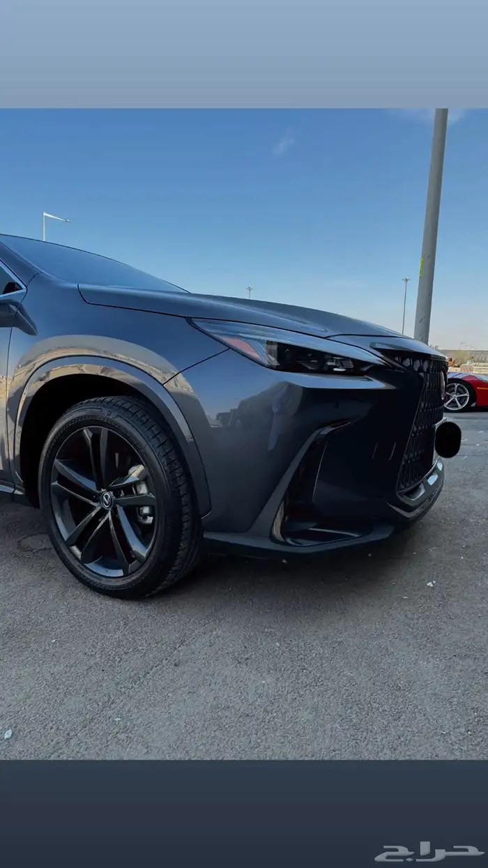 لكزس NX عبداللطيف جميل 350 0