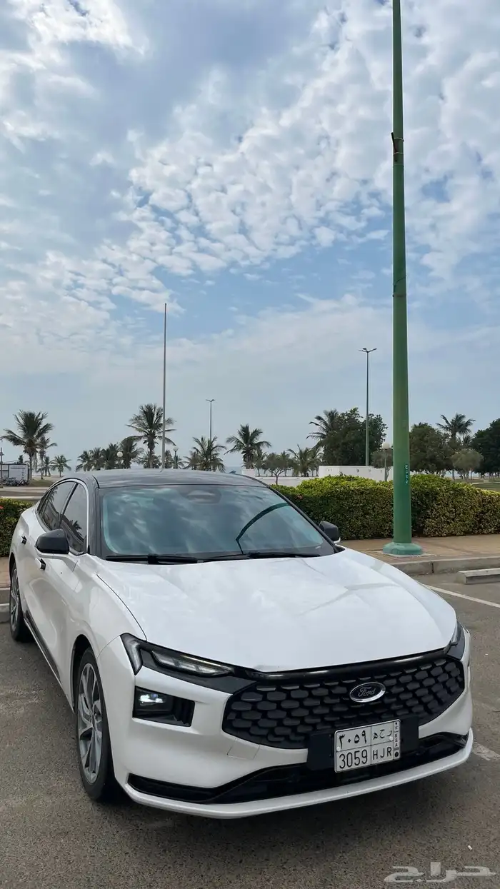 فورد تورس 2023 تيتانيوم فل كامل مستعجل 3