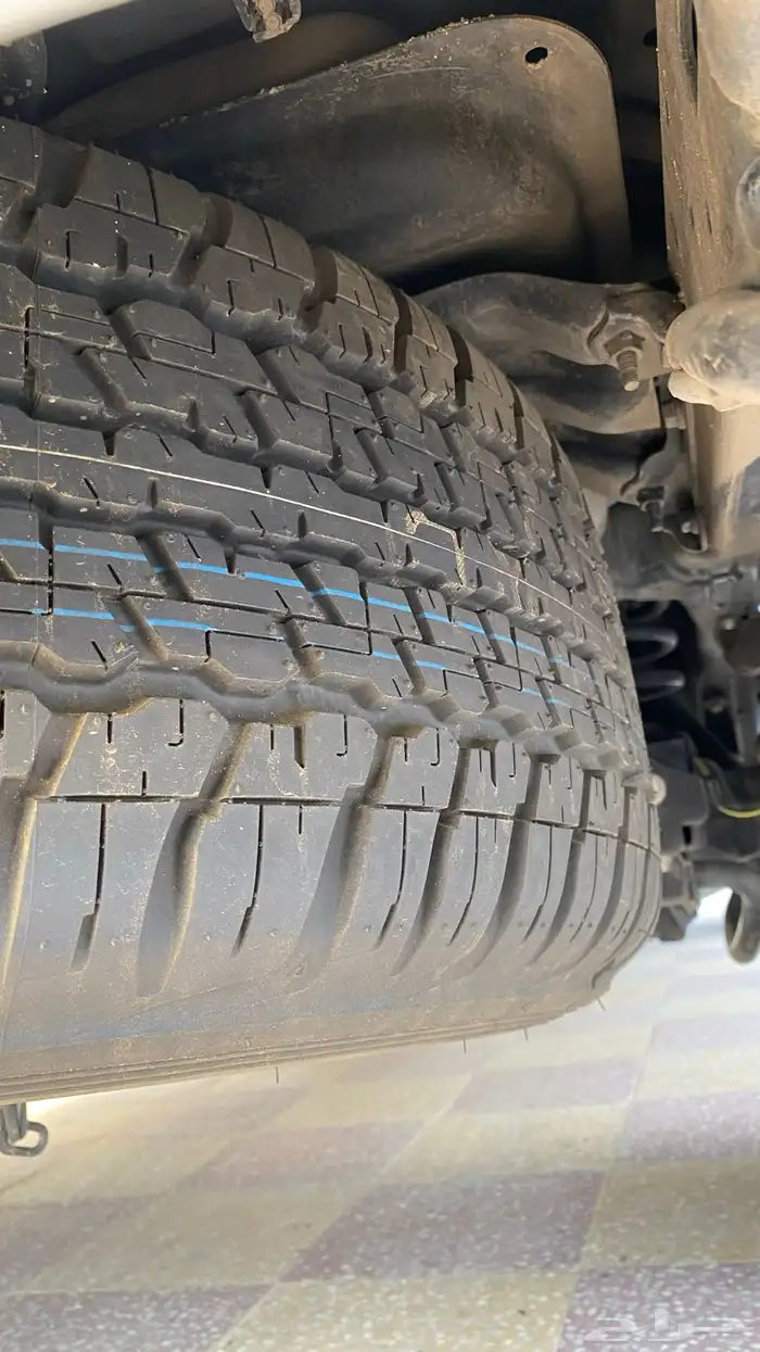 لاندكروزر 2014 فل كامل 59