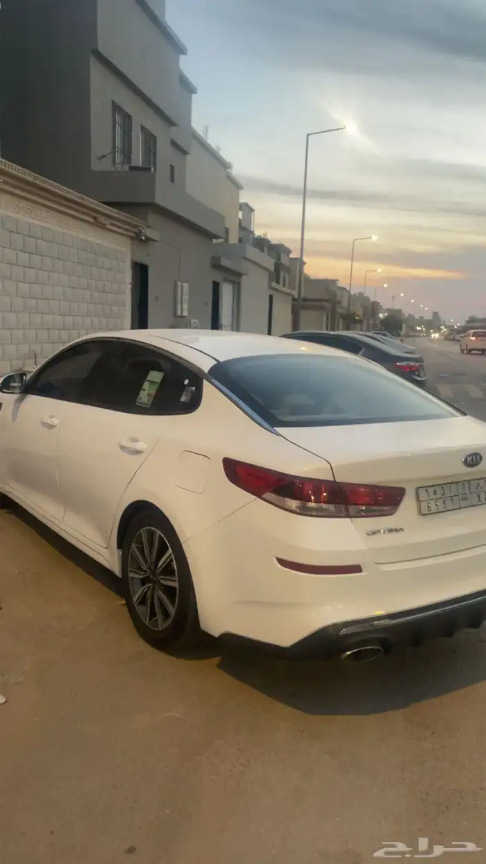 للبيع كيا اوبتيما لون لؤلؤي موديل 2020 8