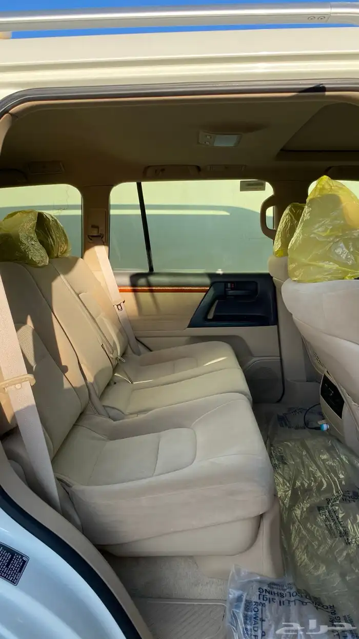 لاندكروزر 2014 فل كامل 47