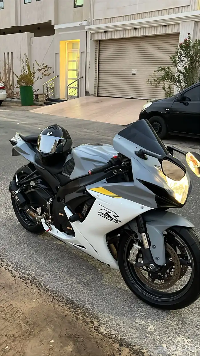 دراجة سزوكي موديل 2016 gsxr 0