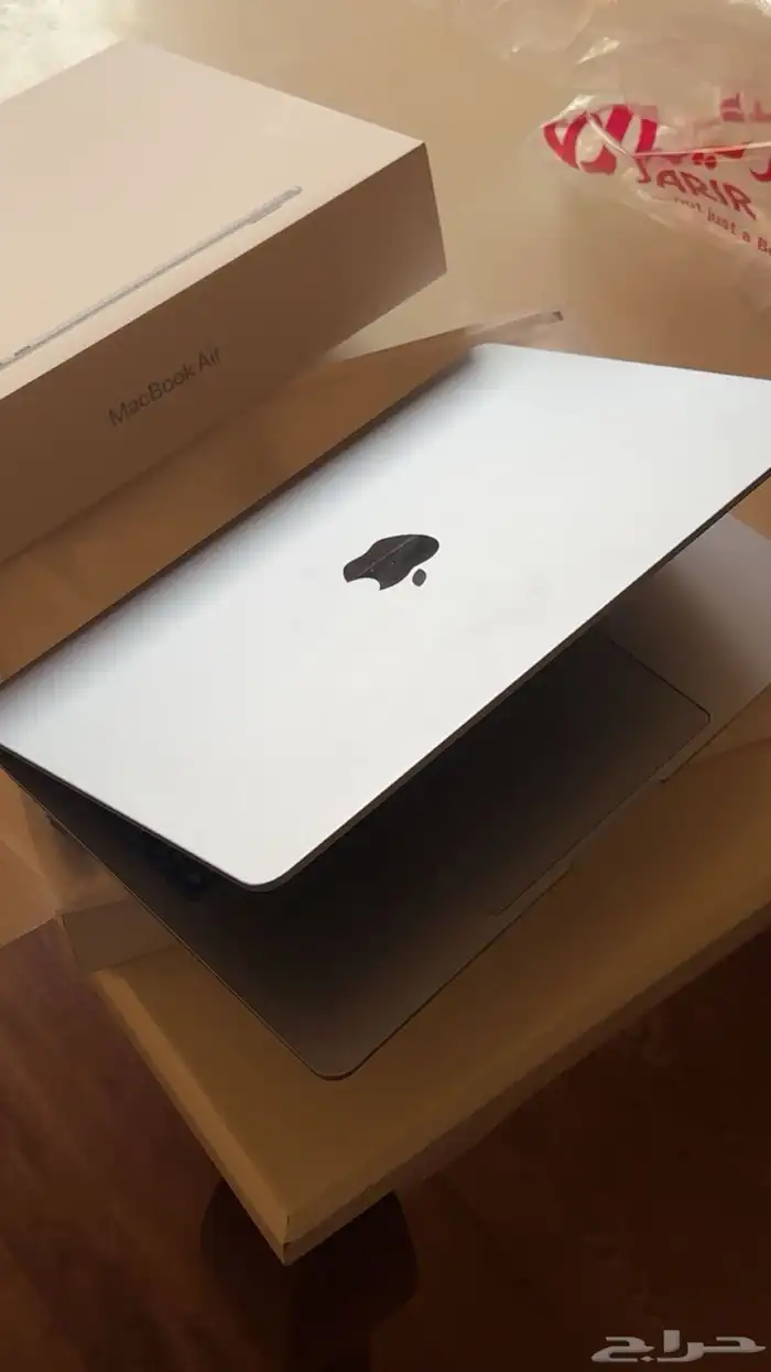 ماك بوك اير m4 0