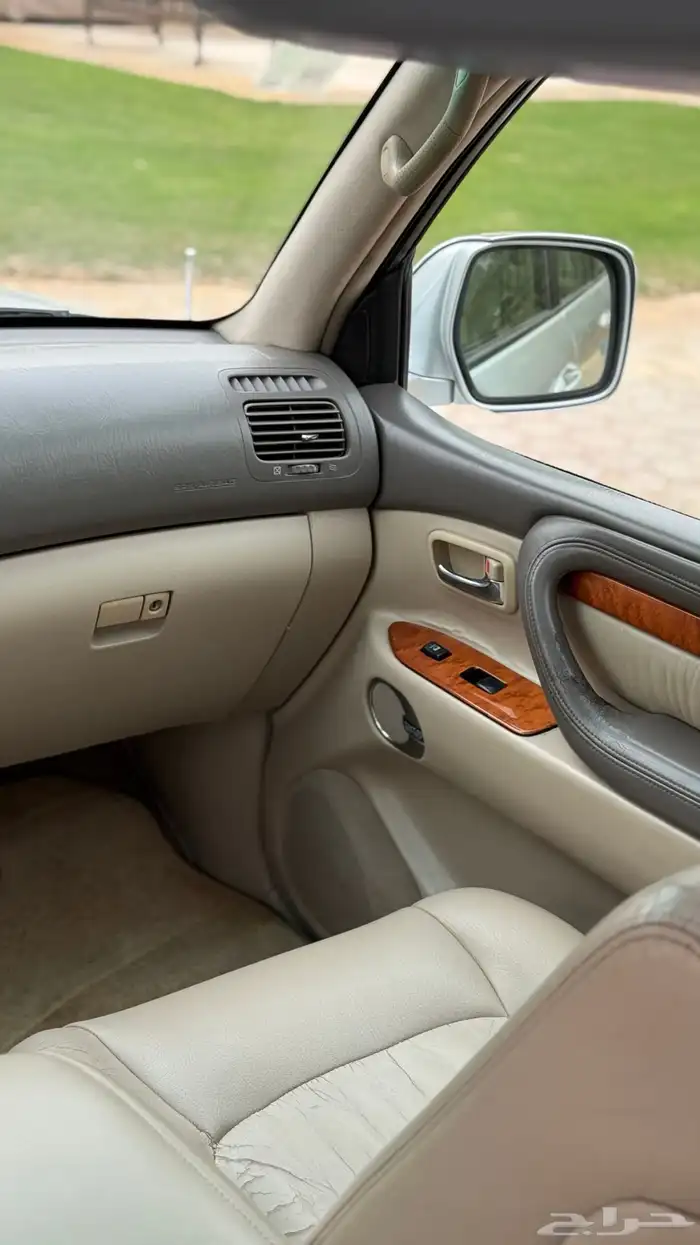 لكزس LX470 بريمي 2006 عداد 378 الف فقط 43