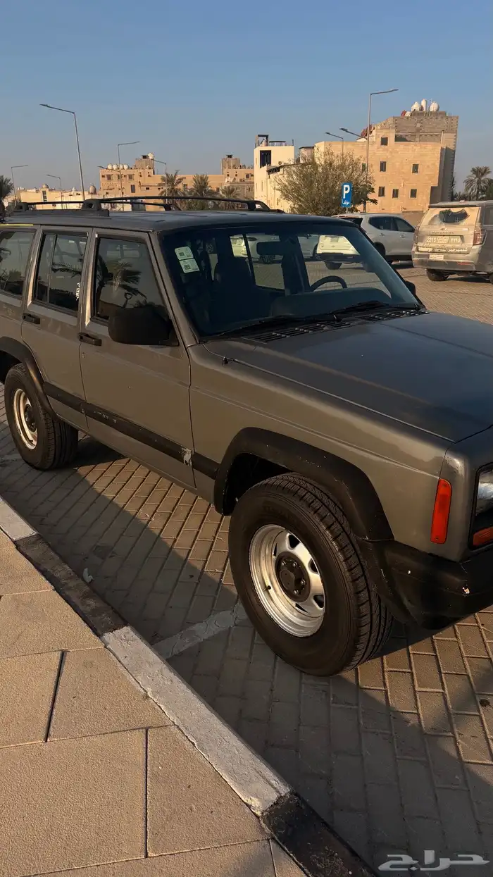 جيب شروكي 10