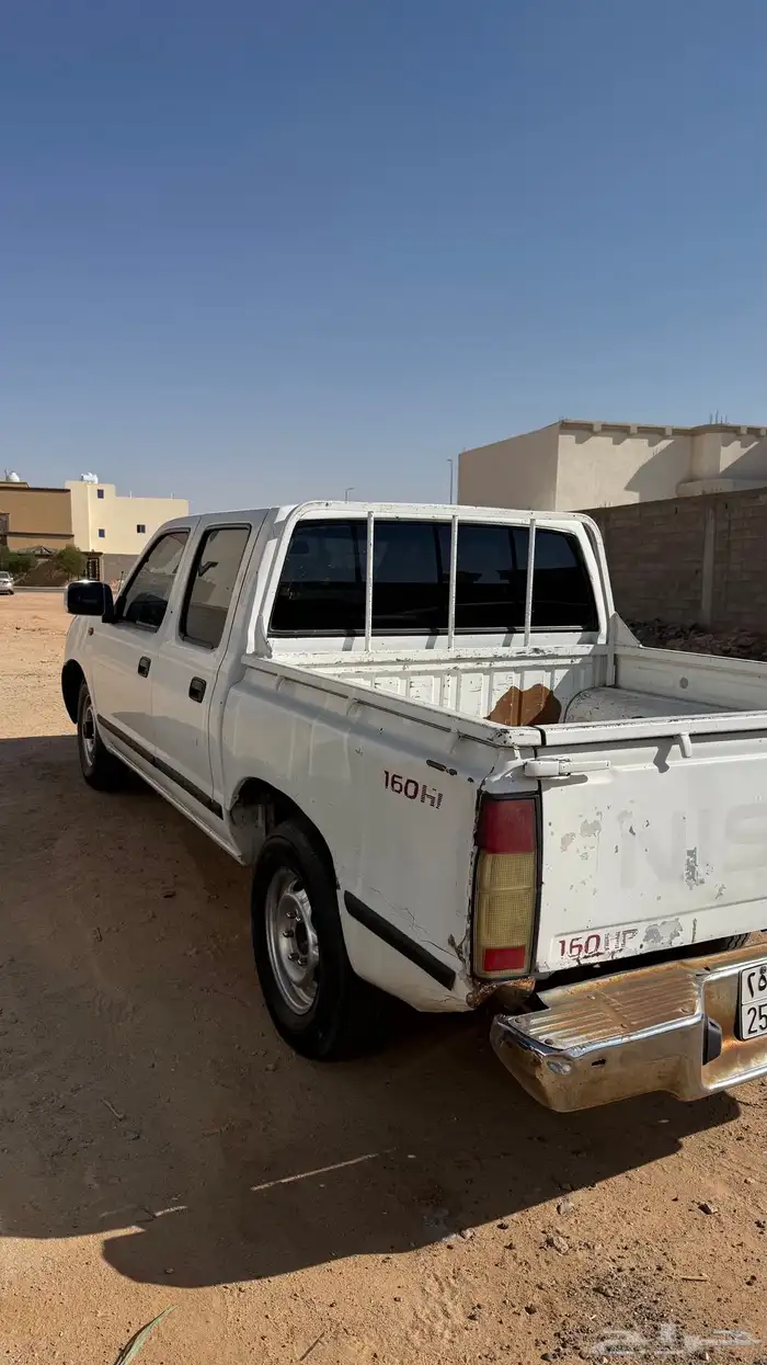 للبيع ددسن 2010 مخبطه مكينته 5