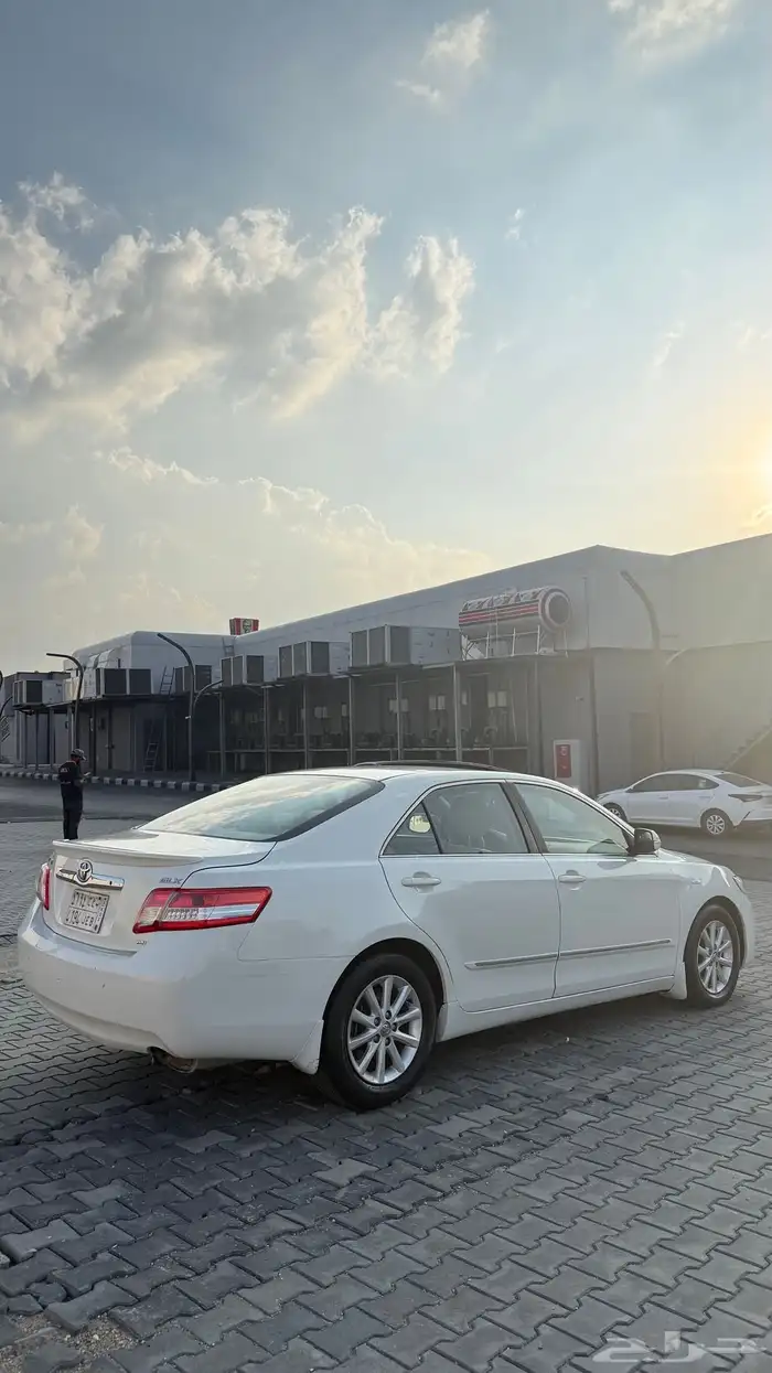 كامري 2011 قير تماتيك ( ثاني مالك ) نظيف 3