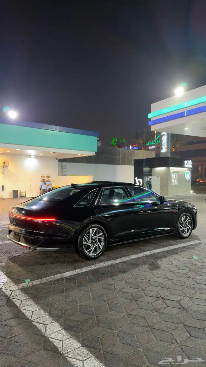 ازيرا 2025 كلاسيك أسود 4