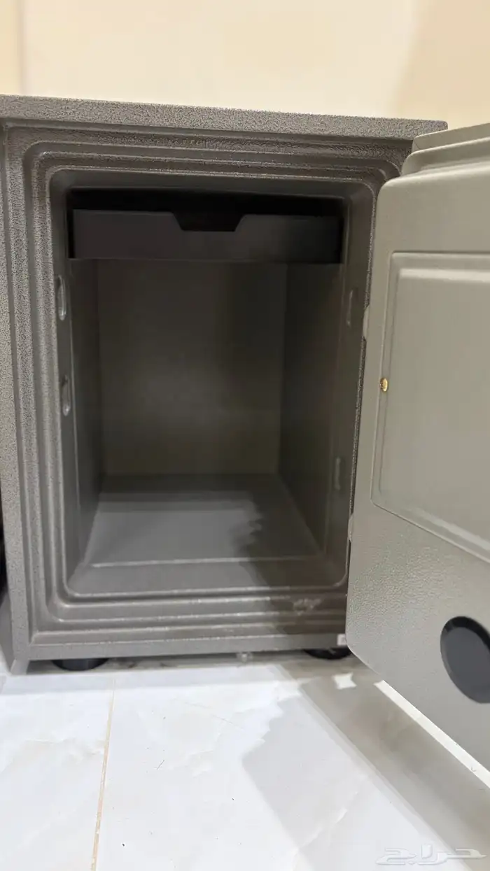 خزنه ودولاب تلفزيون للبيع 1