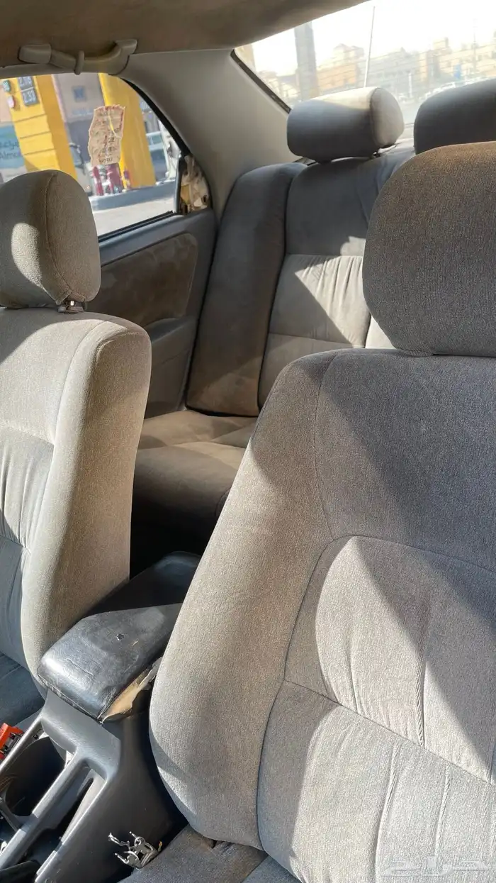 كامري 98 عليها لوحة مميزه 8