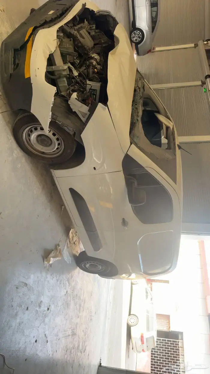 بيجو بانتر 2024 عدد 2 مصدومات 0