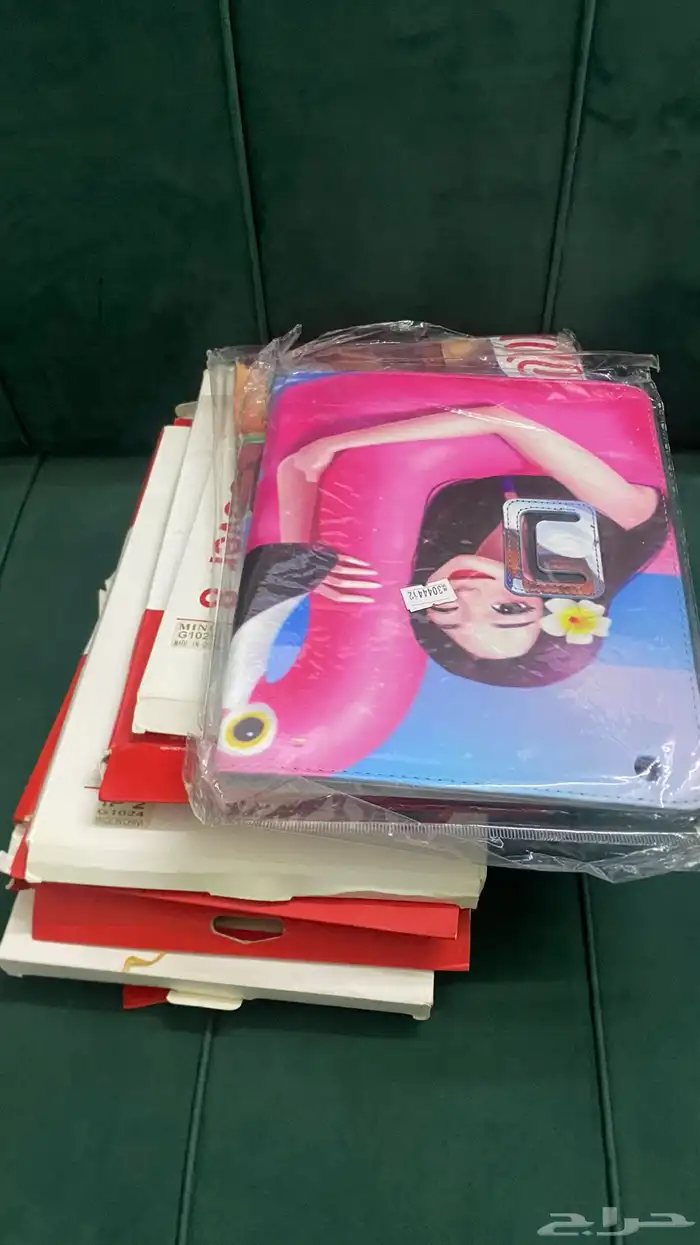 جرابات وشاشات حماية اجهزة متعدده ايفون جلكسي واجهزة اخرى 4