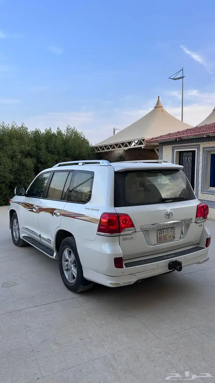 جيب لاندكروزر 2014مالك اول 5