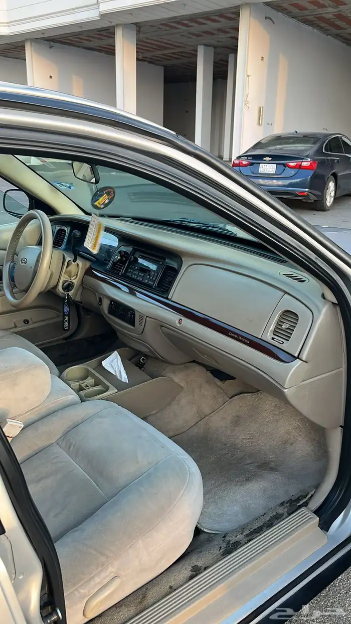 فورد فكتوريا 2011 8