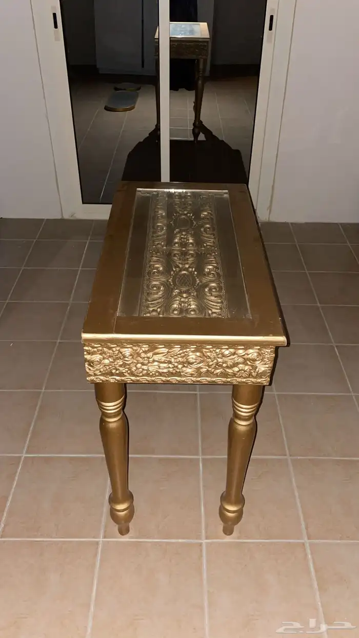 طقم طاولة   ومراية 1