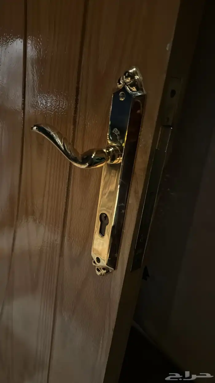 ابواب للبيع نضيفه جددا 2