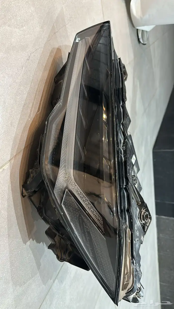 شمعة لامبرجيني اورس موديل 2022 0