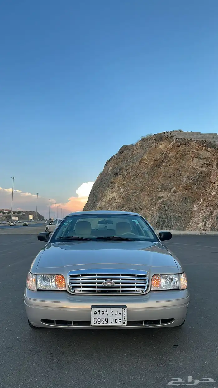 فورد فكتوريا 2011 15