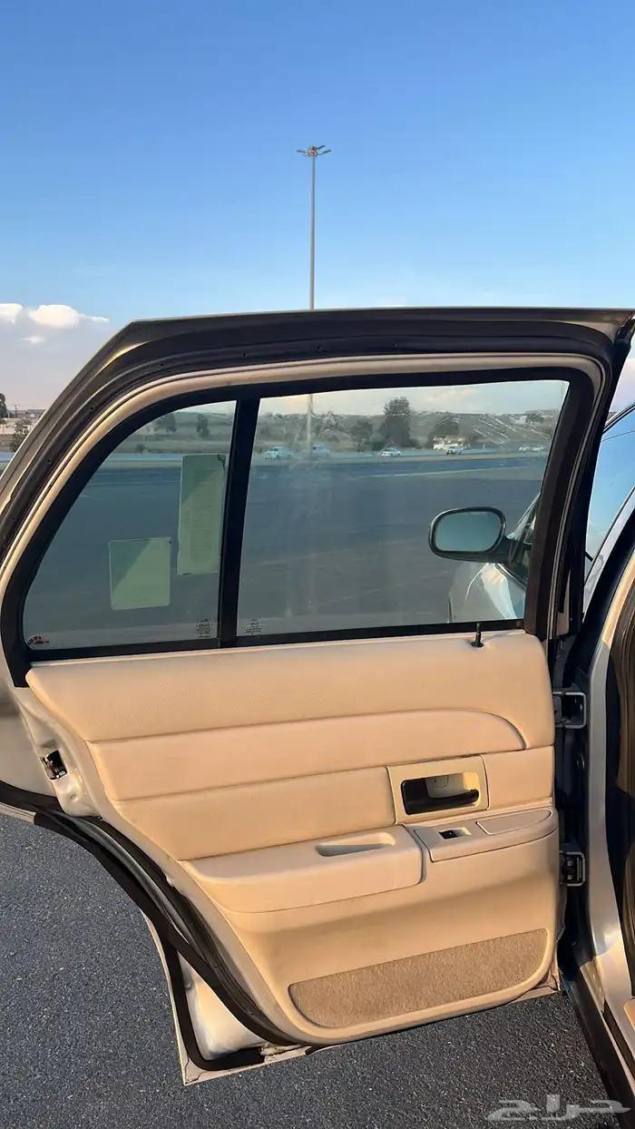 فورد فكتوريا 2011 11