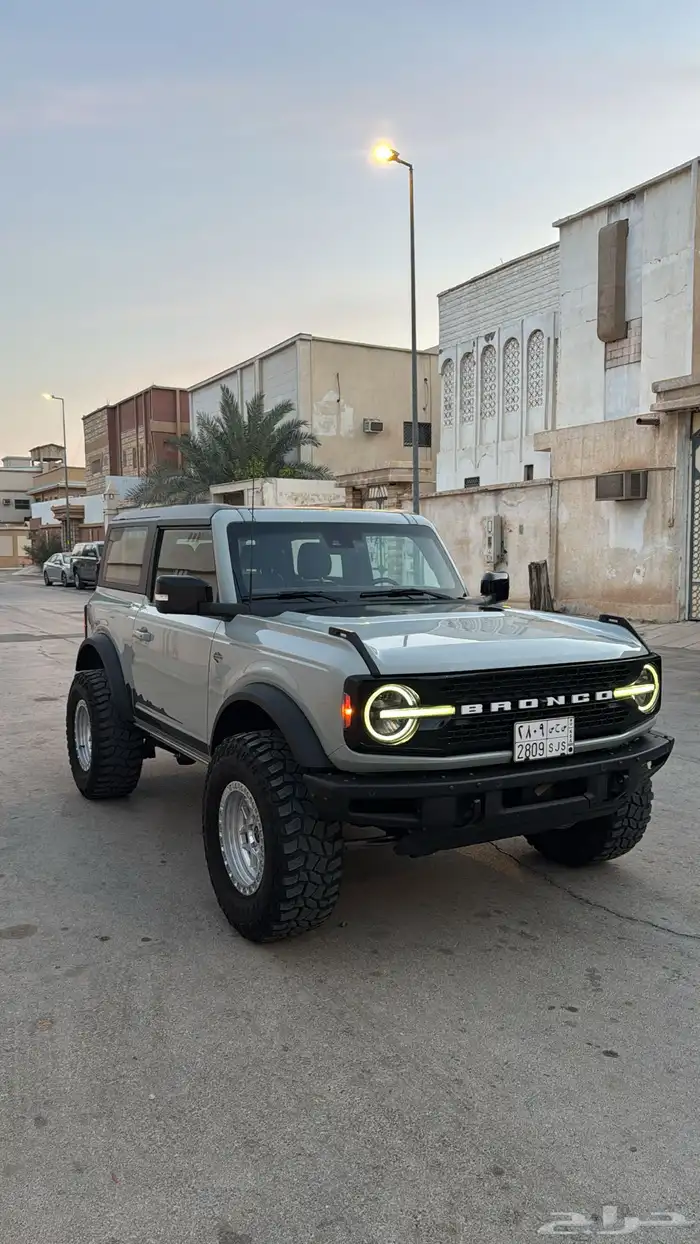 فورد برونكو وايلد تراك 1