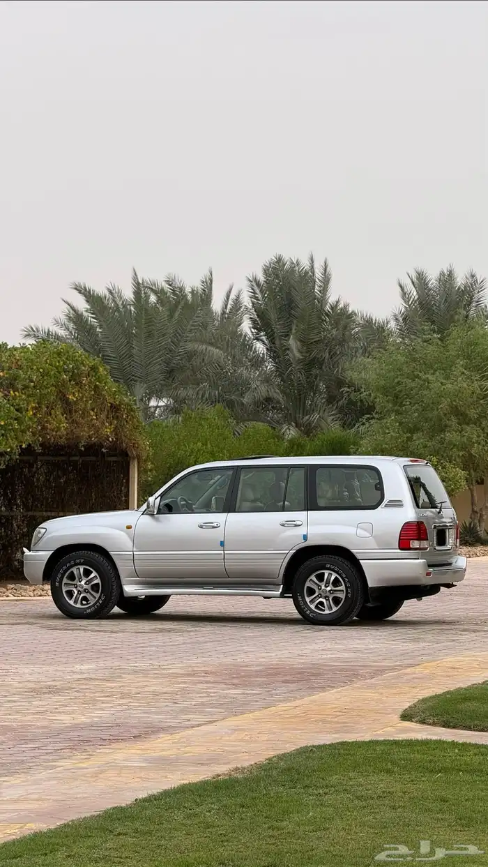 لكزس LX470 بريمي 2006 عداد 378 الف فقط 24