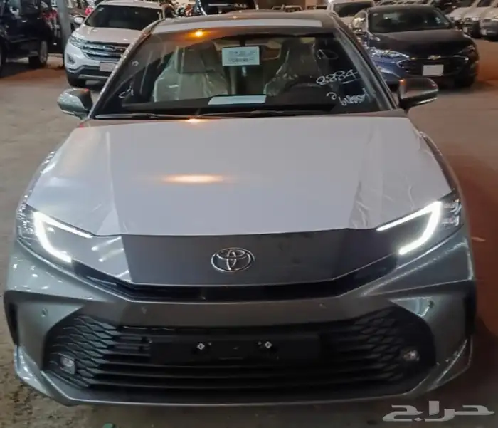 كامري بنزين لوحات سعودي 2025 LE لون تتانيوم 0