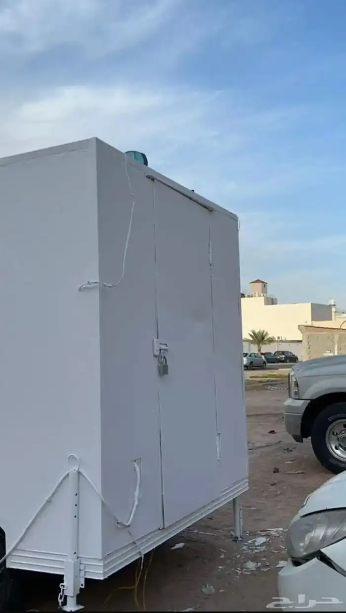 للبيع فود ترك 5