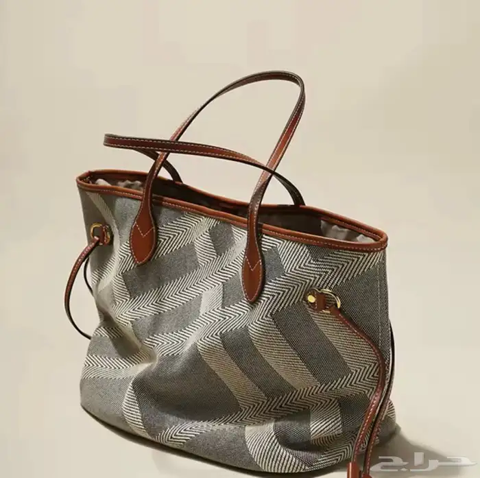 شنطة يد كبيرة للبيع 1