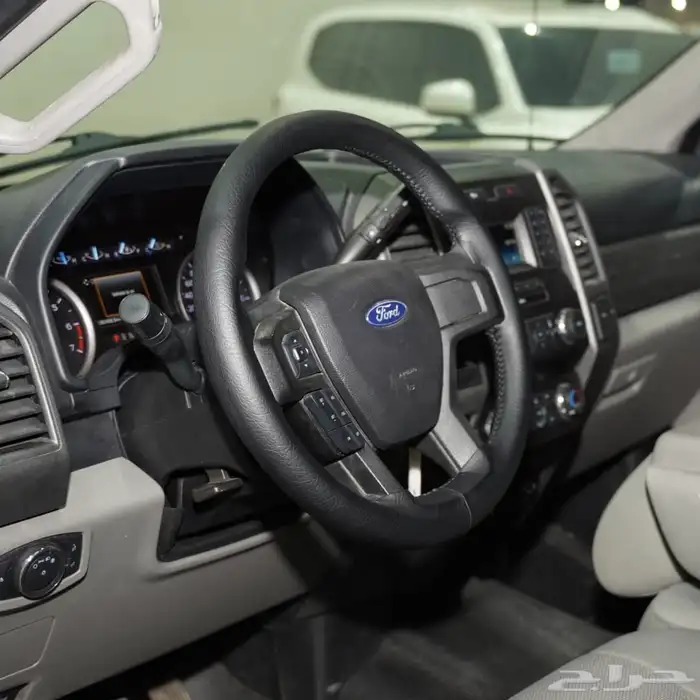 فورد F350 غمارتين بدون دبل موديل 2019 4