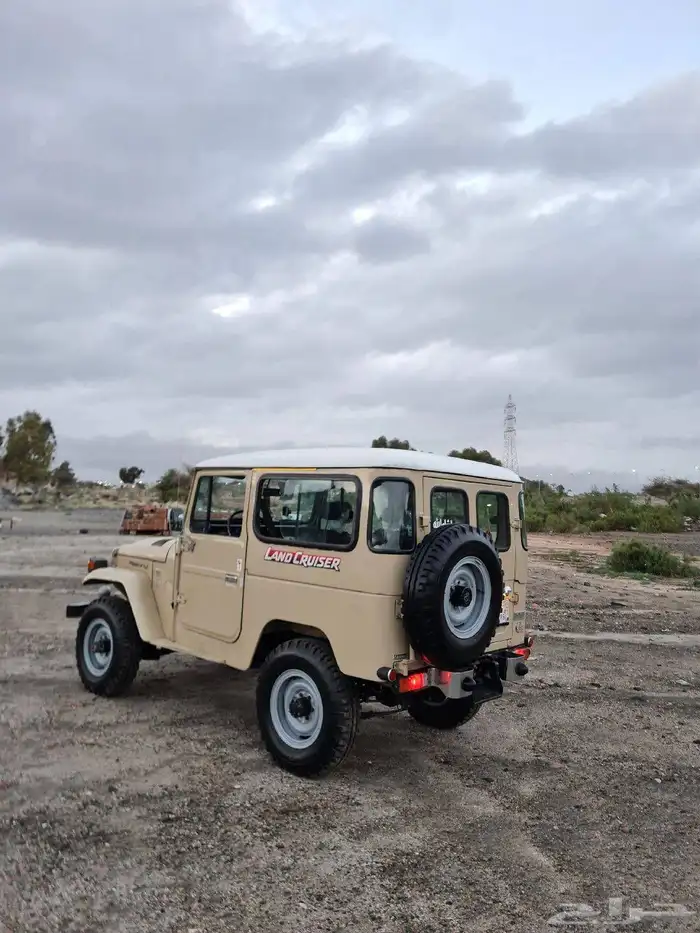 مطلوب جيب ربع 0