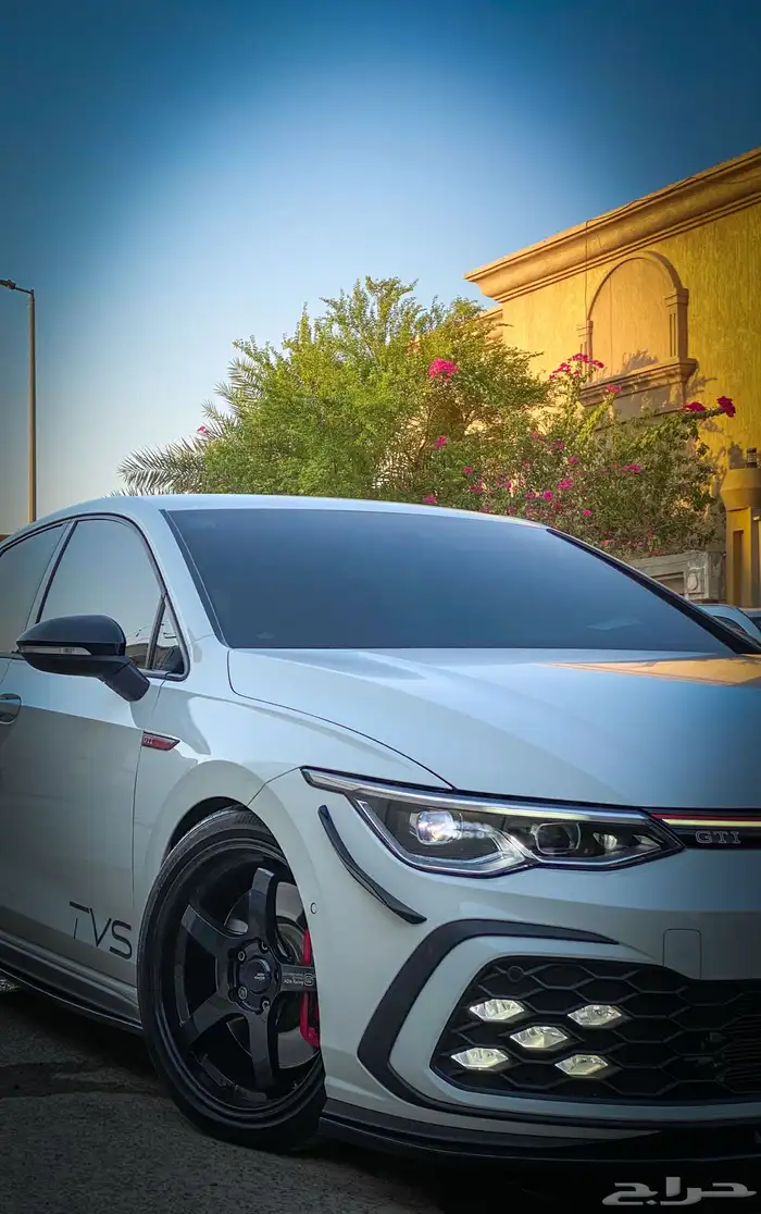 فولكس واجن جولف GTI MK8 2022 7