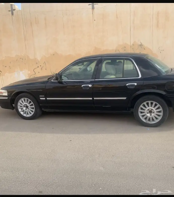 فورد قراند ماركيز 2011 0